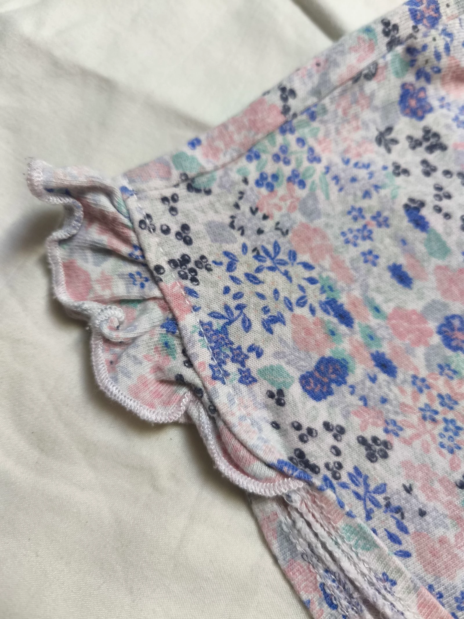 Lote de 2 shorts ligeros para niña (3 años) – photo 10